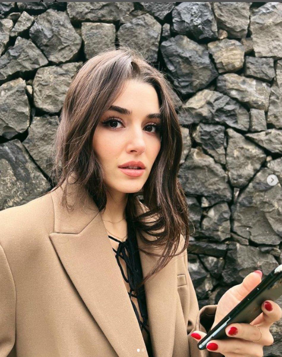 Hande Erçel annesiz kalan bir sıpaya sahip çıktı