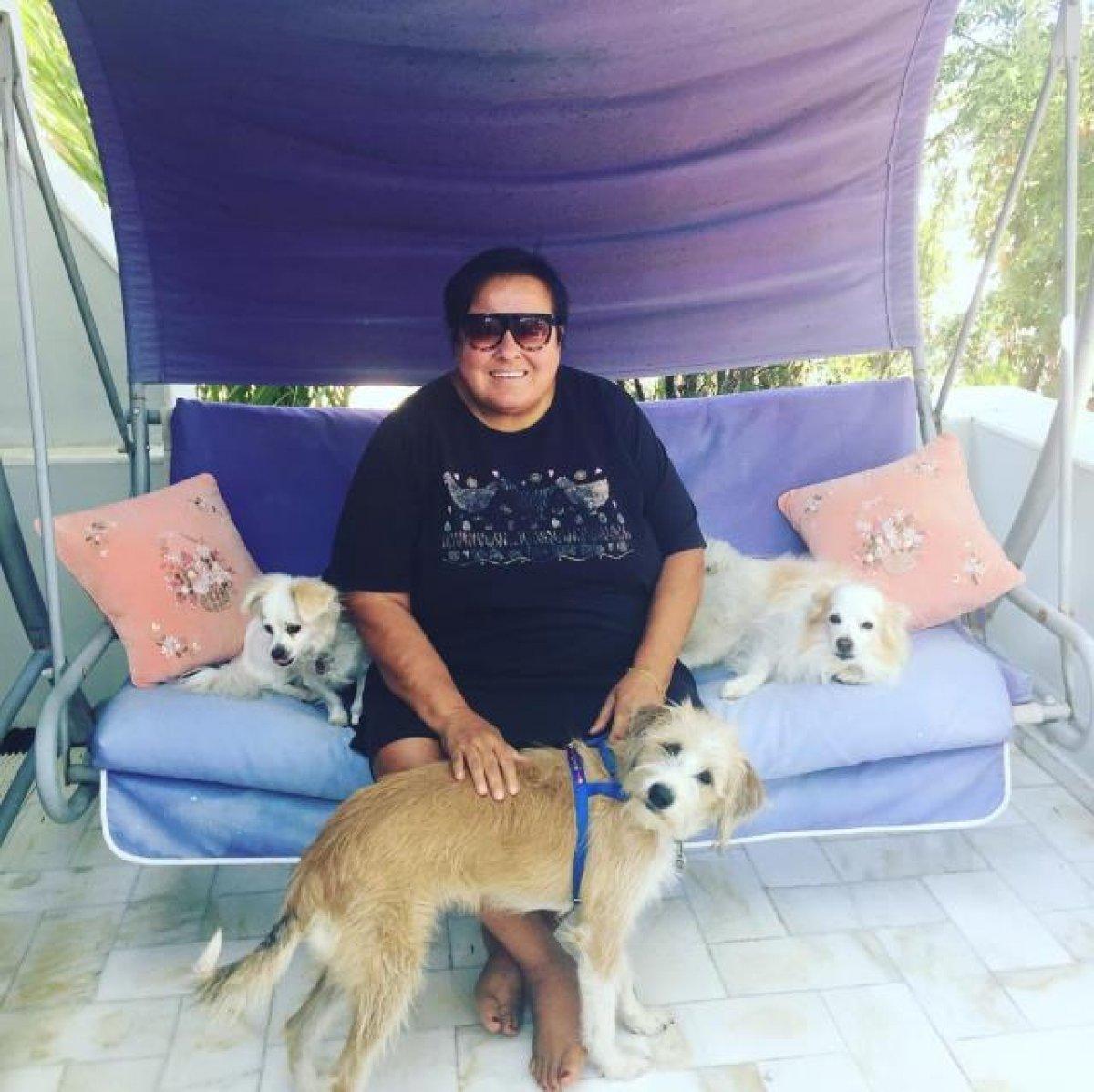 Akrep Nalan'ın köpeği yürekleri burktu