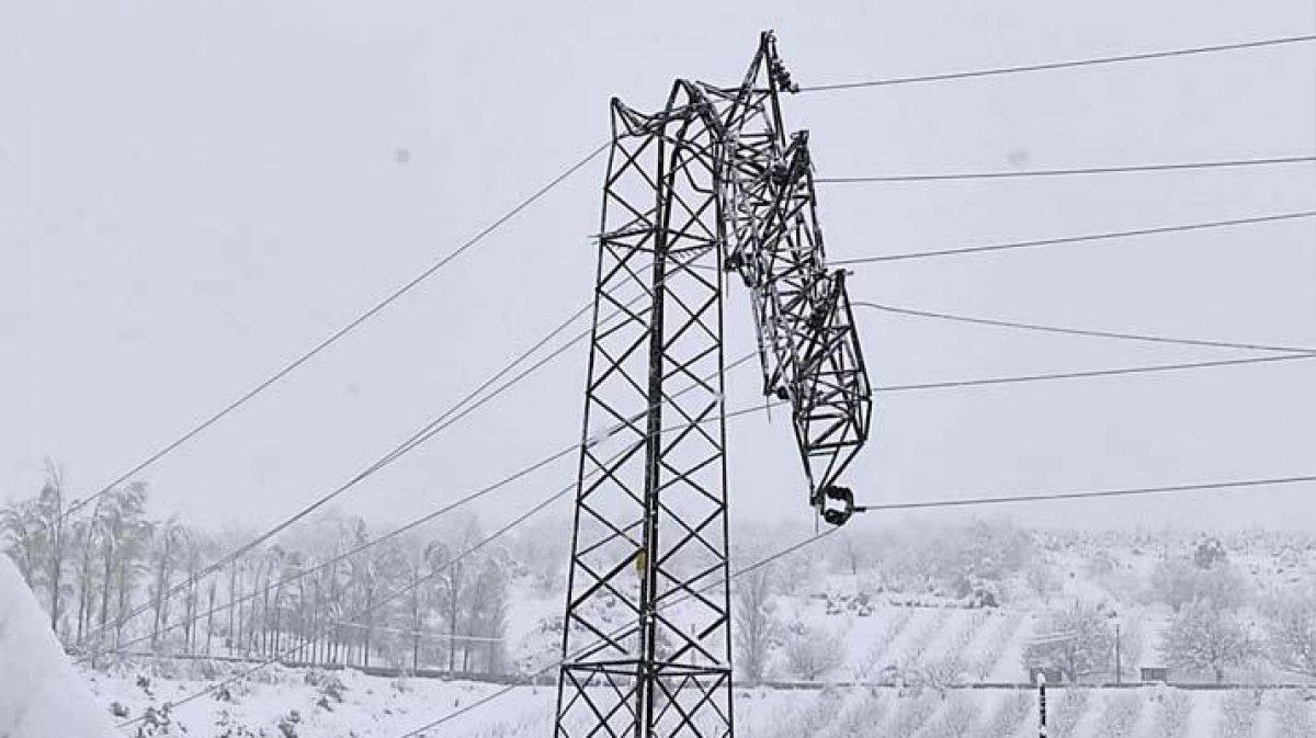 Isparta'daki elektrik kesintileri nedeniyle AEDAŞ'ta 3 görevden alma