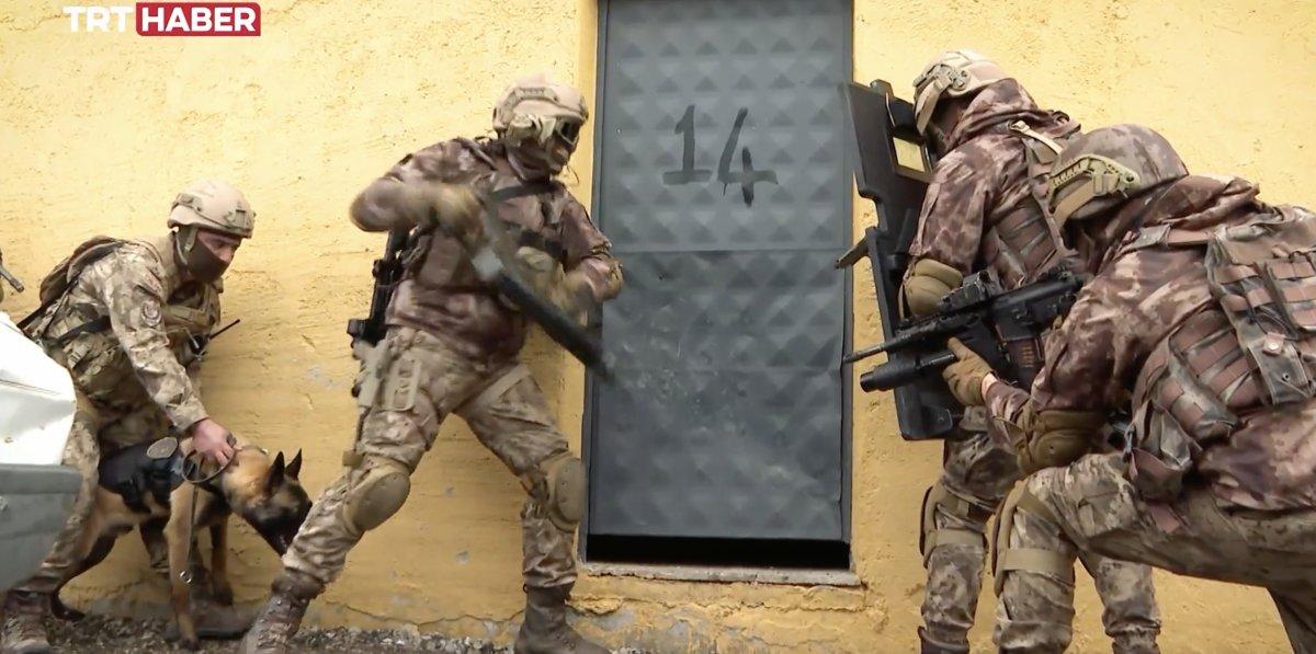 Polis Özel Harekat'ın Operasyon Köyü