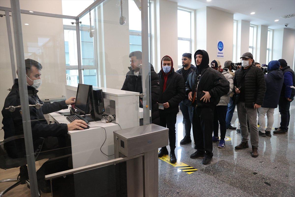 Ukrayna'dan tahliye edilen Türklerin sayısı 11 bini geçti