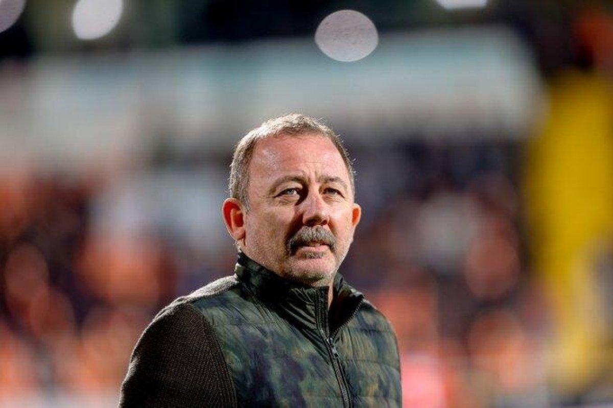 Ahmet Nur Çebi: Sergen Yalçın'ın altını oymadım