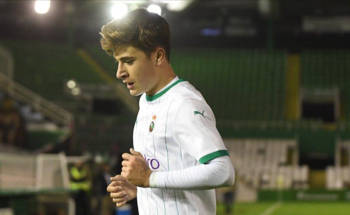 Barcelona, 18 yaşındaki Torre'yi aldı