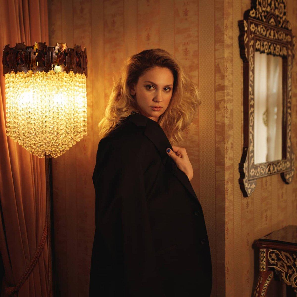 Serenay Sarıkaya: Bergen, Farah'a kısmetmiş