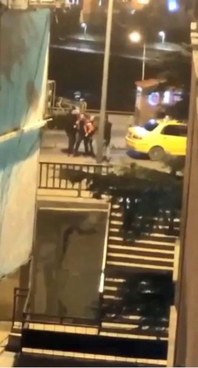 Artvin'de bacağından vurulan adamın feryadı mahalleyi inletti