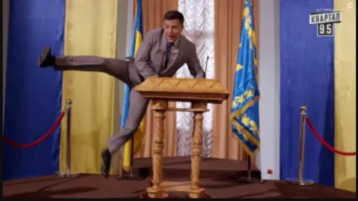 Vakanüvis, Zelensky ve Putin'in devlet başkanlığına giden sürecini yazdı