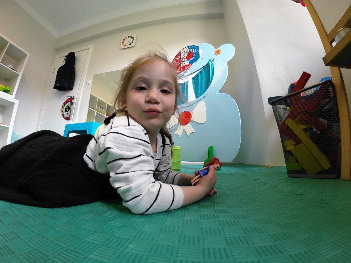 Otizmli kızından anne kelimesini duymak için Almanya'dan Kocaeli'ye geldi