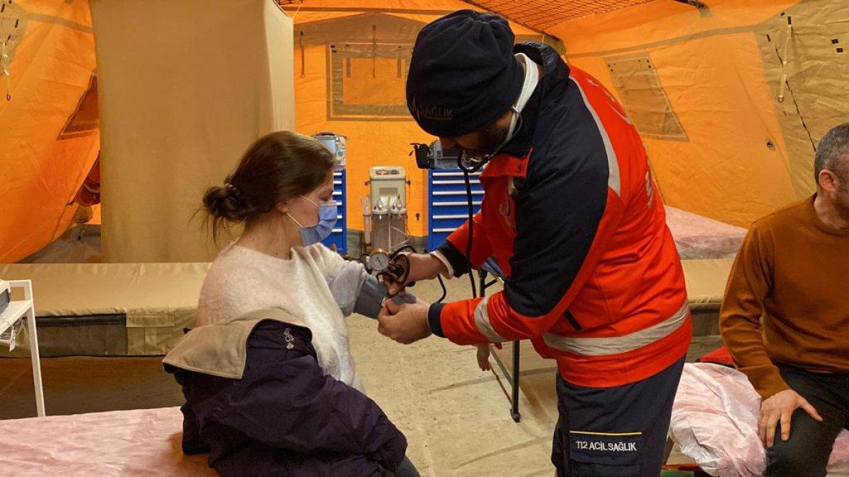 UMKE ekipleri Ukrayna sınırında sağlık taraması yapıyor