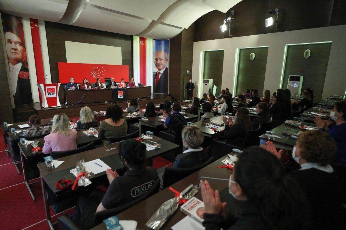 Kemal Kılıçdaroğlu, CHP’li kadınlarla buluştu