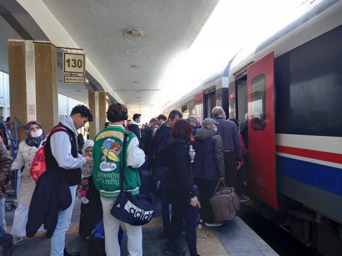 Aydın Tren Garı'nda eskiye dönüş