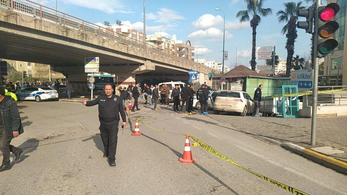 Şanlıurfa'da 2 polis, peşine düştükleri zanlı tarafından vuruldu