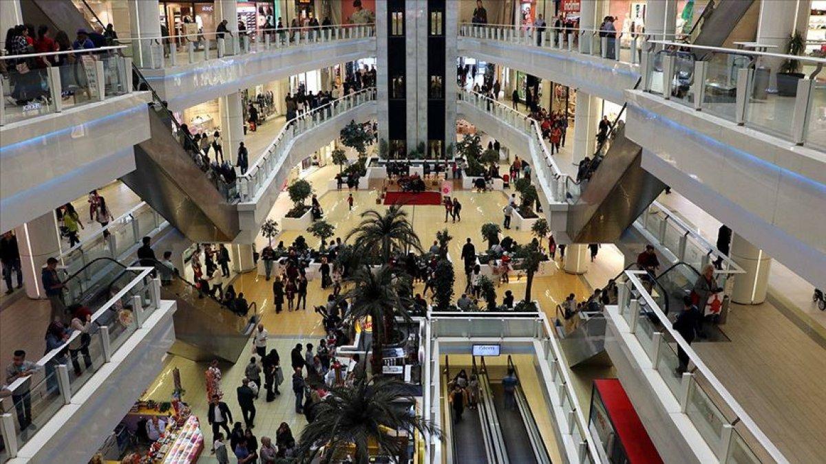 Kar geliyor! İstanbul'da AVM'ler kaçta kapanacak? AVM çalışanları izinli mi?