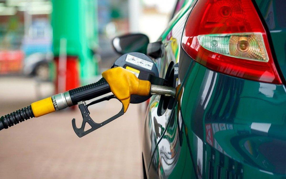 Bu gece benzin ve motorine zam gelecek mi ? 25 lirayı geçiyor...