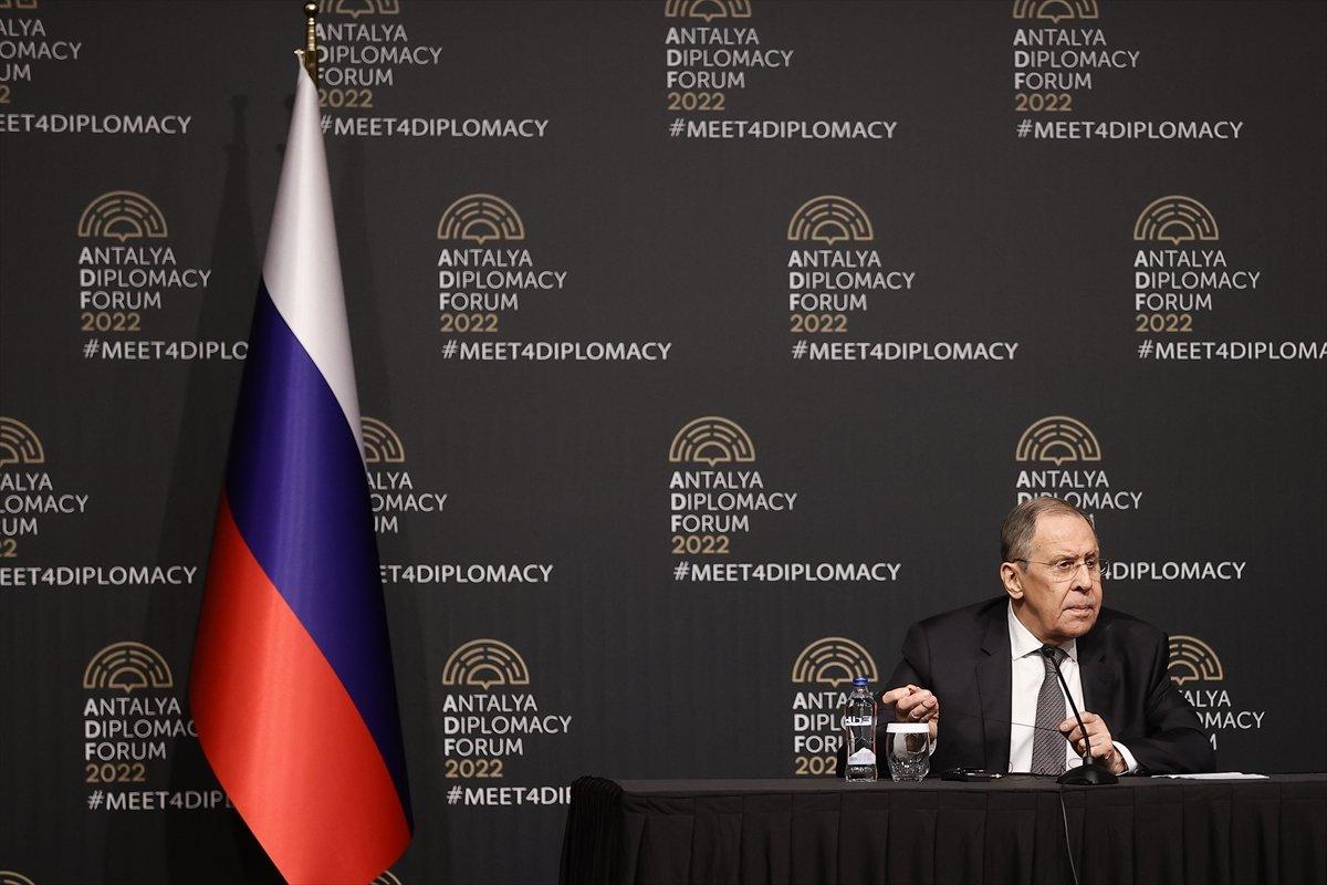 Antalya'da Türkiye-Rusya-Ukrayna zirvesi sonrası açıklamalar