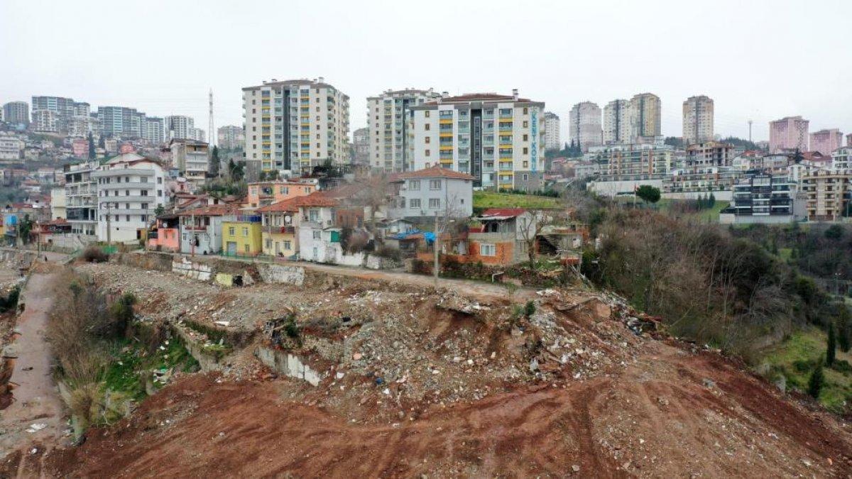 Kocaeli'de 'Cedit Kentsel Dönüşüm Projesi' kapsamında 489 bina yıkıldı