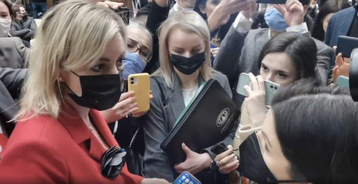 Antalya'da Rus Sözcü Zaharova ile CNN muhabiri arasında tartışma