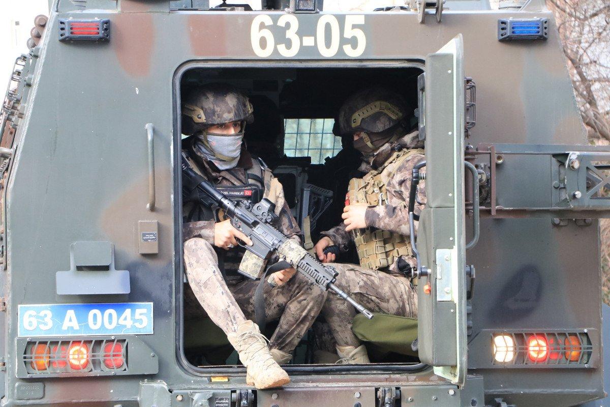 Şanlıurfa'da polisleri şehit eden saldırgan ölü ele geçirildi