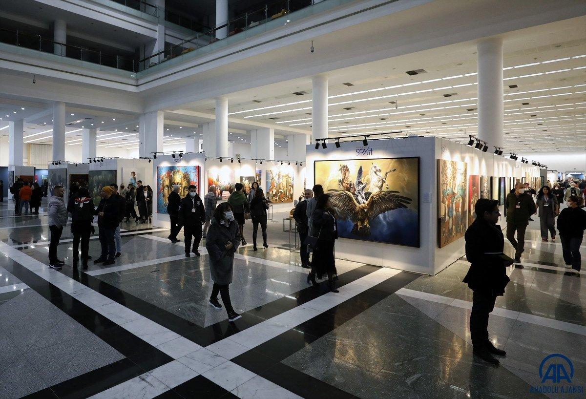 ArtAnkara Uluslararası Çağdaş Sanat Fuarı, kapılarını sanatseverlere açtı