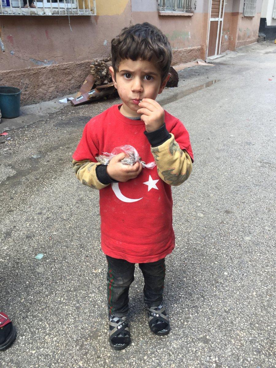 Adana’da 3 yaşındaki çocuk ailesinin hayatını kurtardı