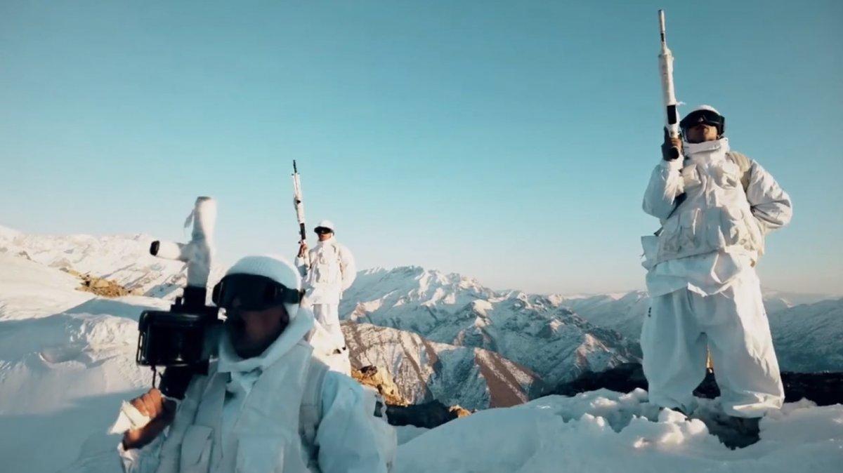 Mehmetçik, zorlu hava ve arazi koşullarında vatan nöbetinde