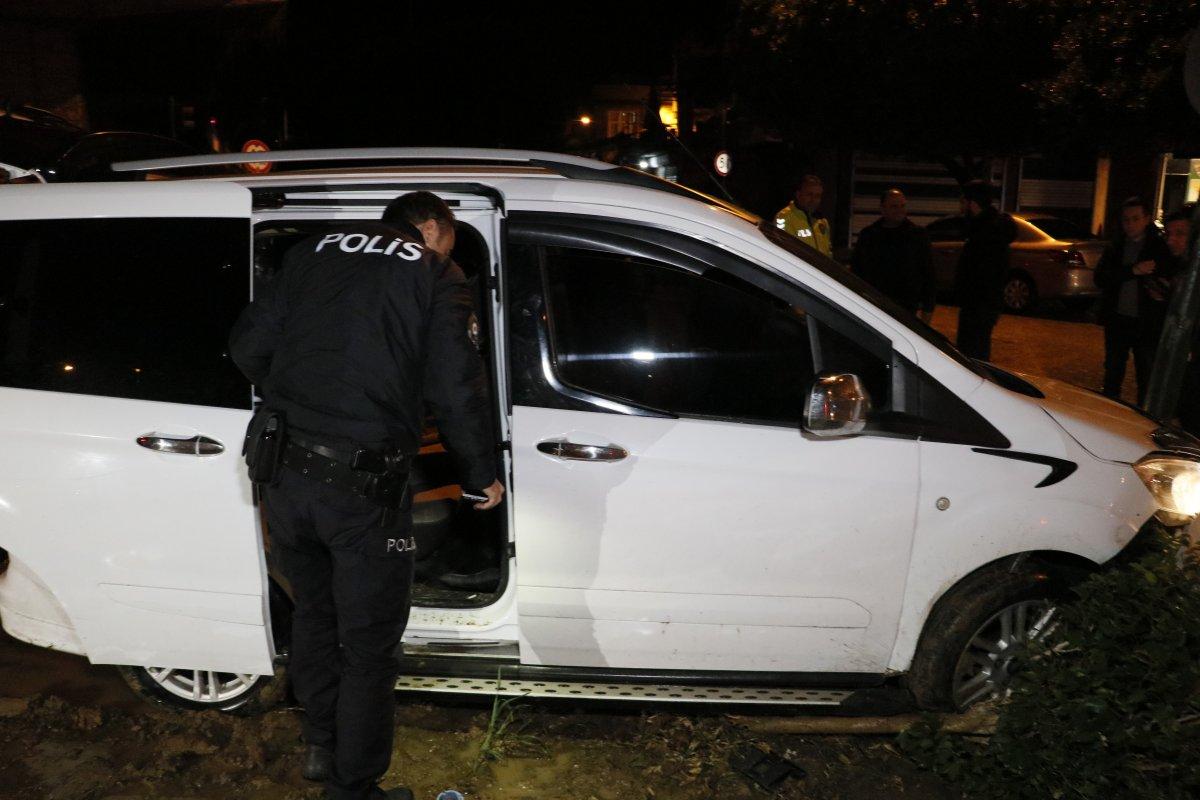 Adana'da polislerin yakaladığı şahıs: Biz polislerimizi seviyoruz abicim