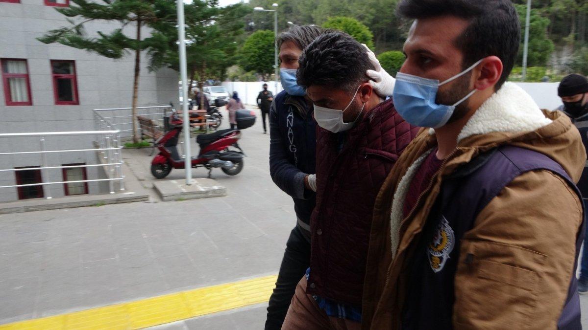 Antalya’da, eşini öldüren şahsın oğlu: Devletin mi seni koruyacak diye saldırdı