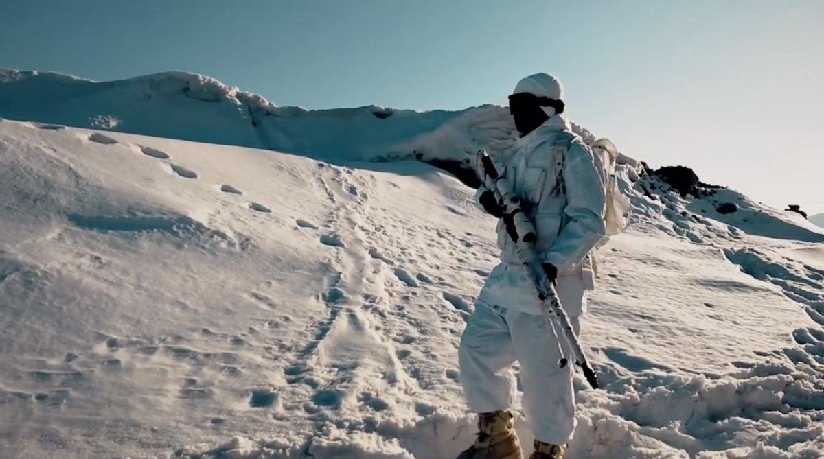 Mehmetçik, zorlu hava ve arazi koşullarında vatan nöbetinde