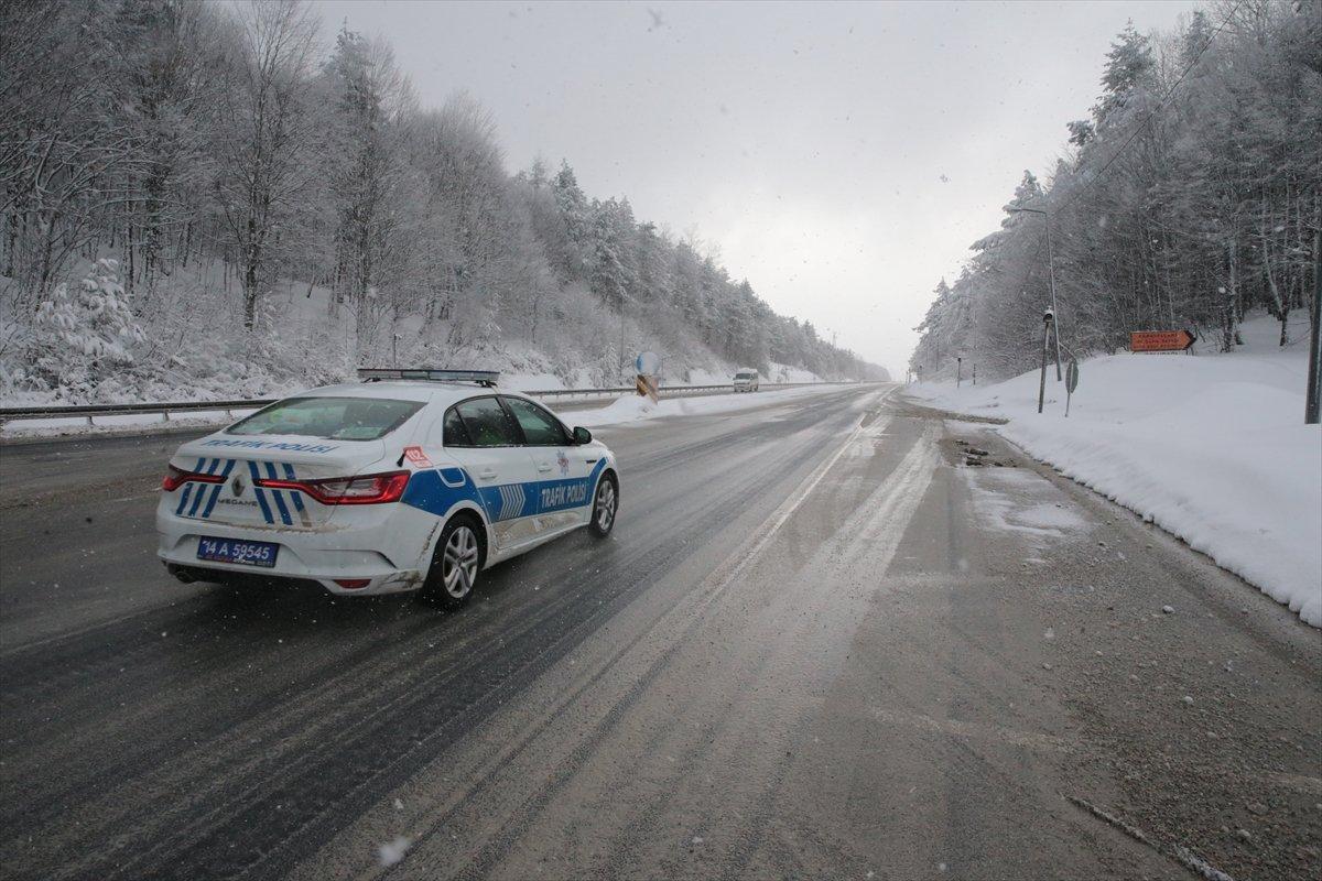 Bolu Dağı Tüneli'nde kar ve sis etkili