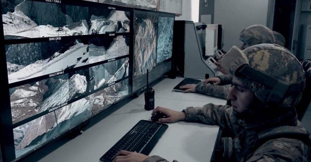 Mehmetçik, zorlu hava ve arazi koşullarında vatan nöbetinde