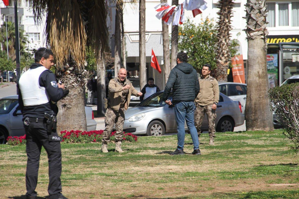 Antalya’da açığa alınan özel harekatçı, polis eşine silahla tehditler savurdu