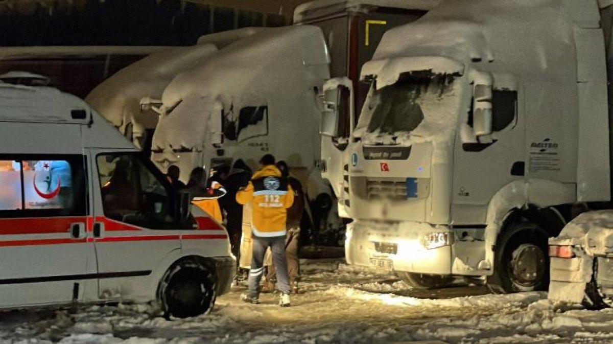 Düzce'de kaybolan adam, 30 saat sonra tırın içinde ölü bulundu