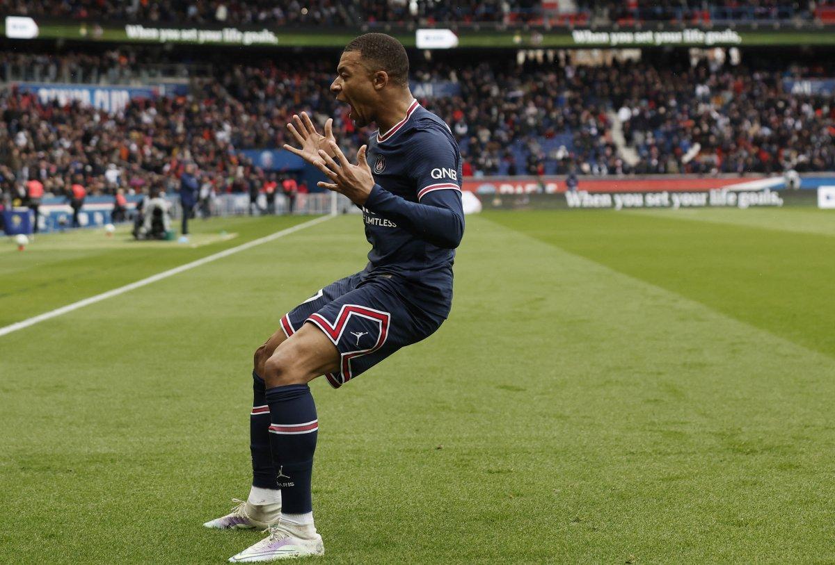 PSG'li futbolcular ıslıklandı