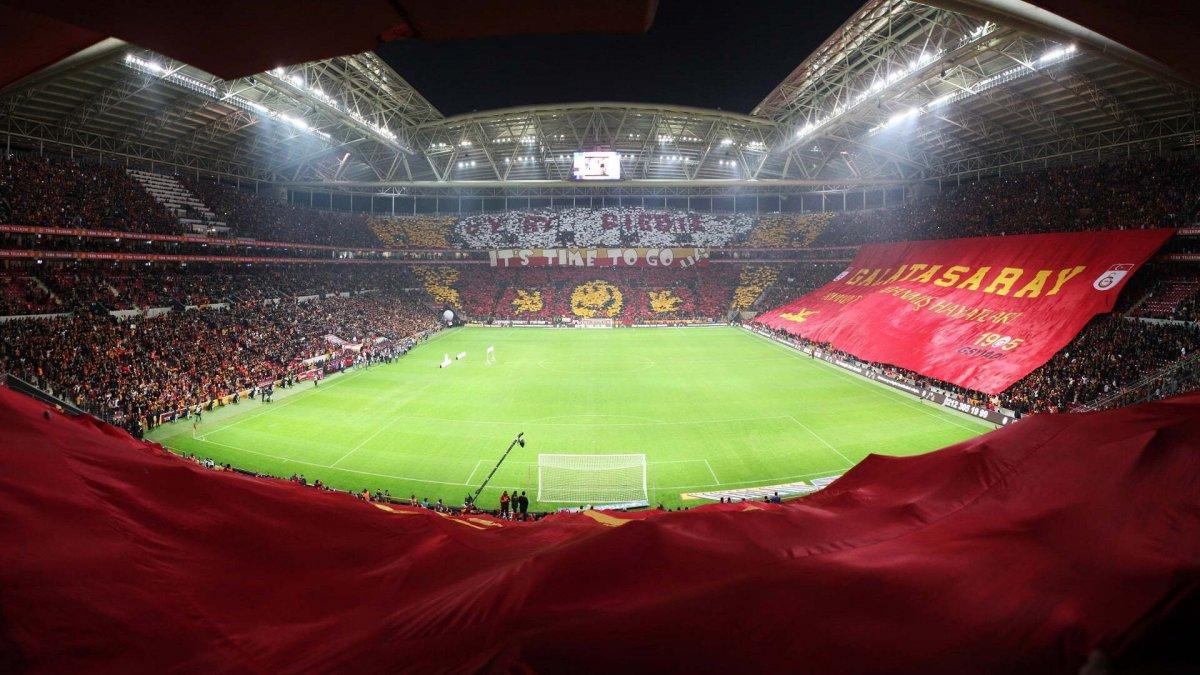 Galatasaray'da hedef rekor gelir