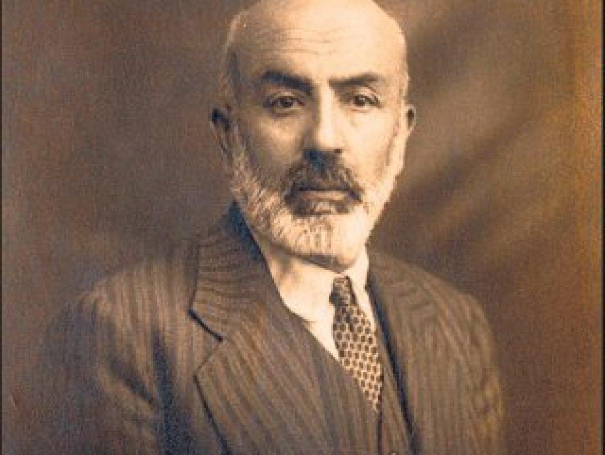 İstiklal Marşı'nın kabulünün 101'inci yılında Mehmet Akif Ersoy