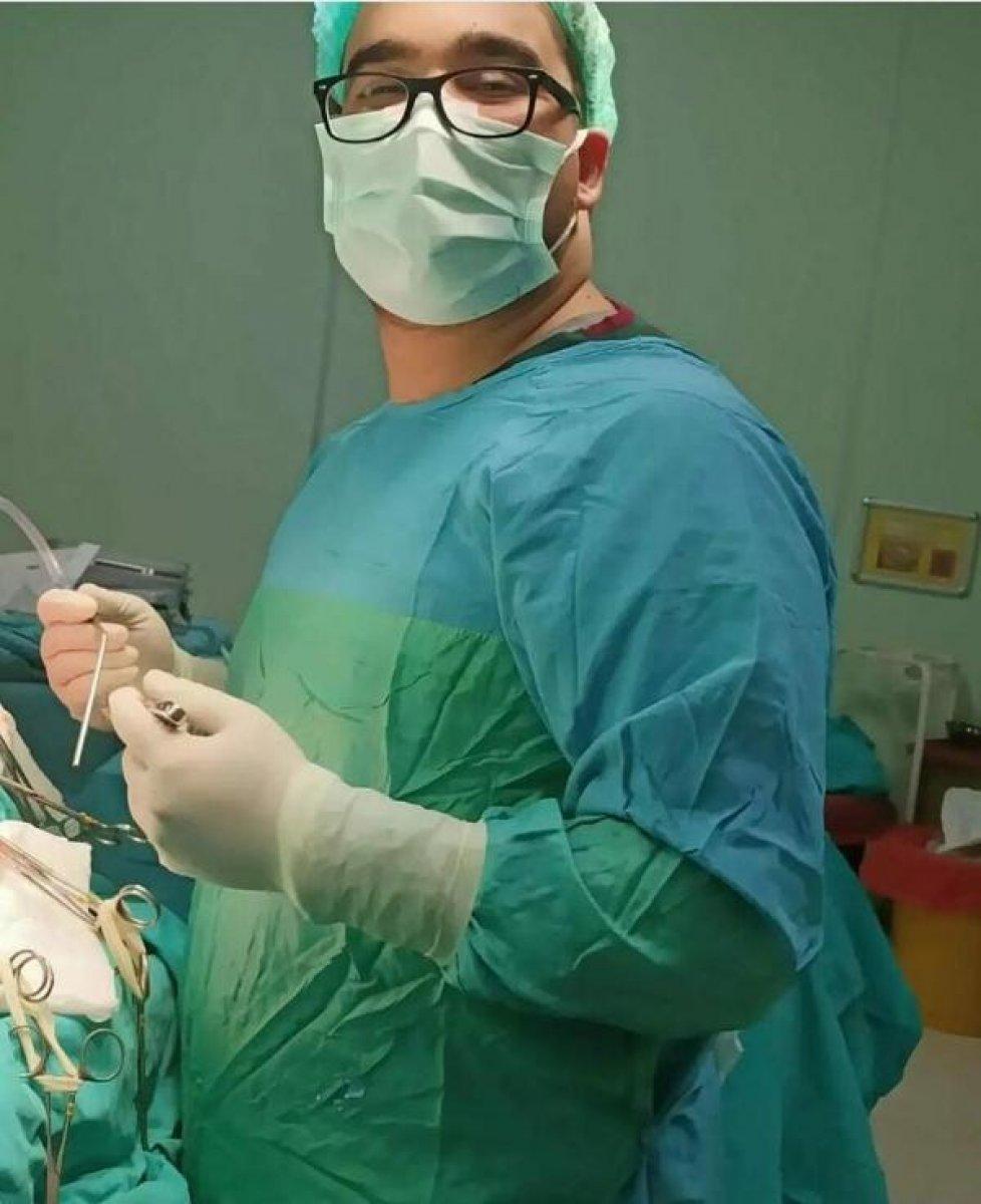 İzmir'de doktora şiddet: Yumruk atıp bıçak çekti