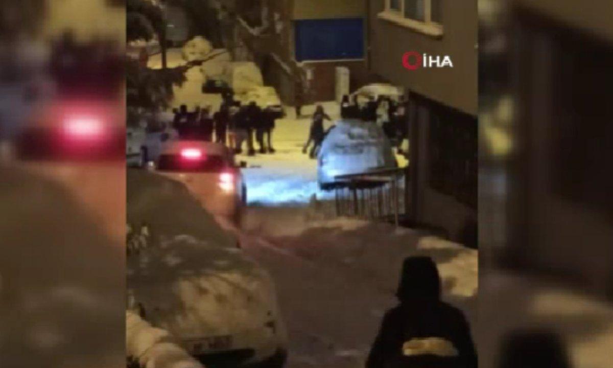 Kağıthane'de kayan otomobil paniğe sebep oldu