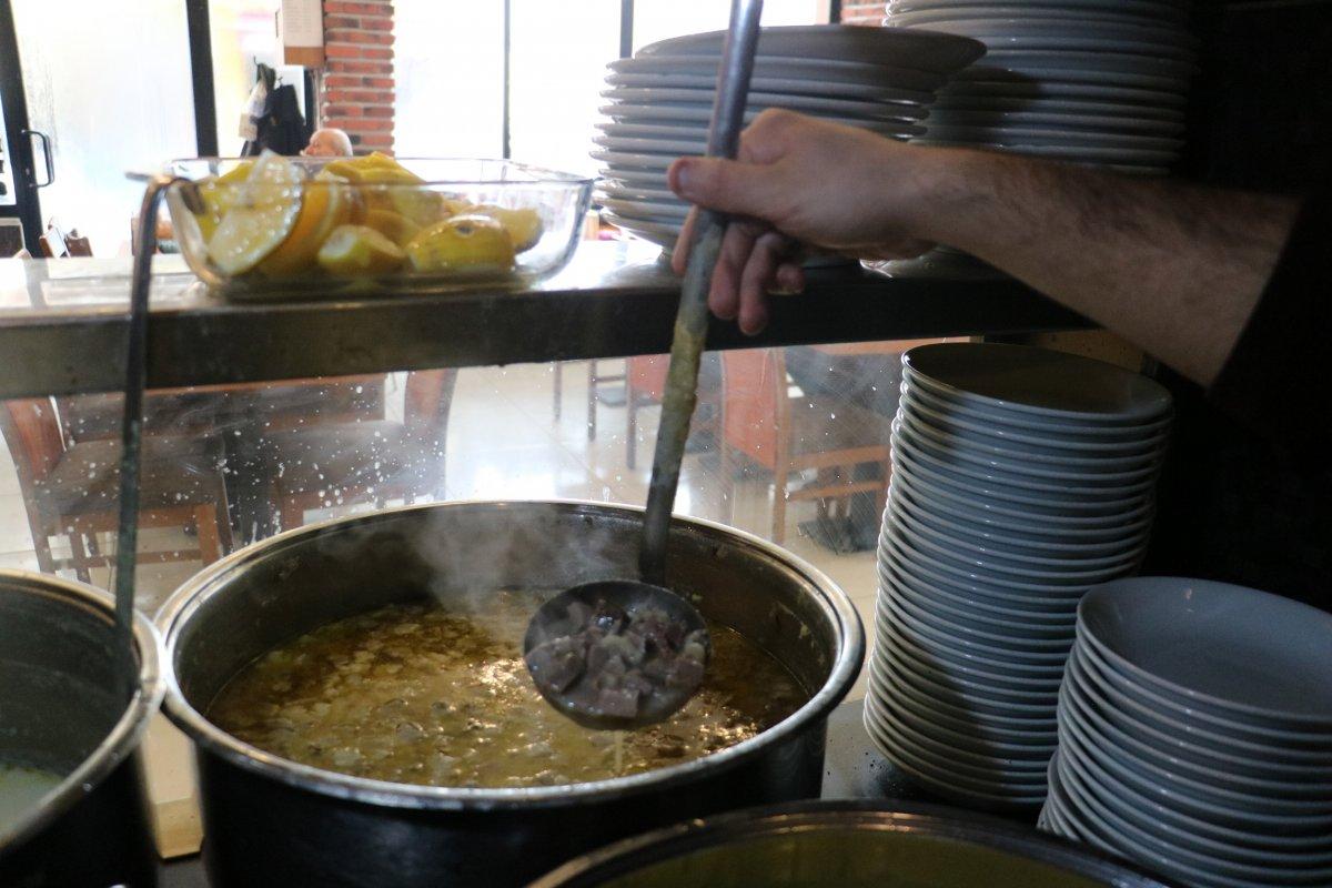 Gençliğin sırrı kelle paça çorbasında: Cildi gençleştiriyor, saçları uzatıyor