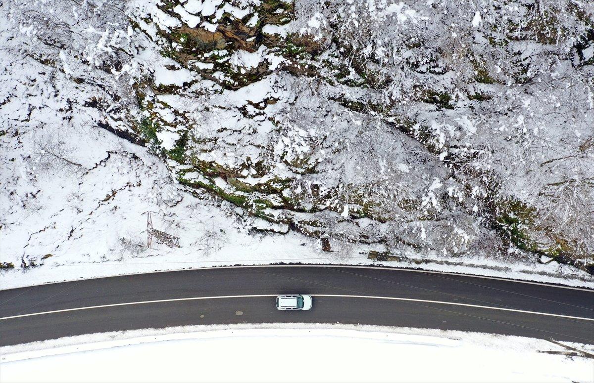 Kar altındaki Sümela Manastırı havadan görüntülendi