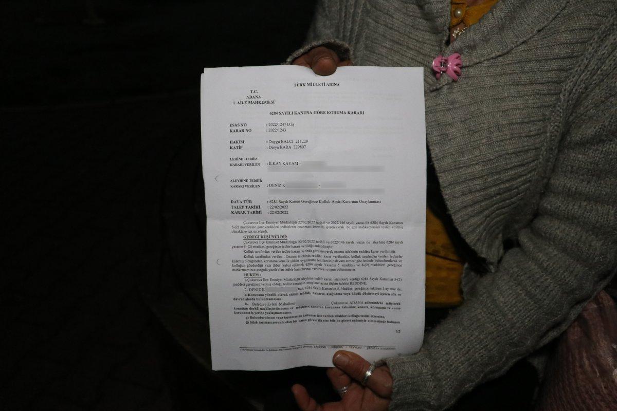 Adana'da oğlunun ölüm tehditleriyle yaşayan anne, parklarda kalıyor