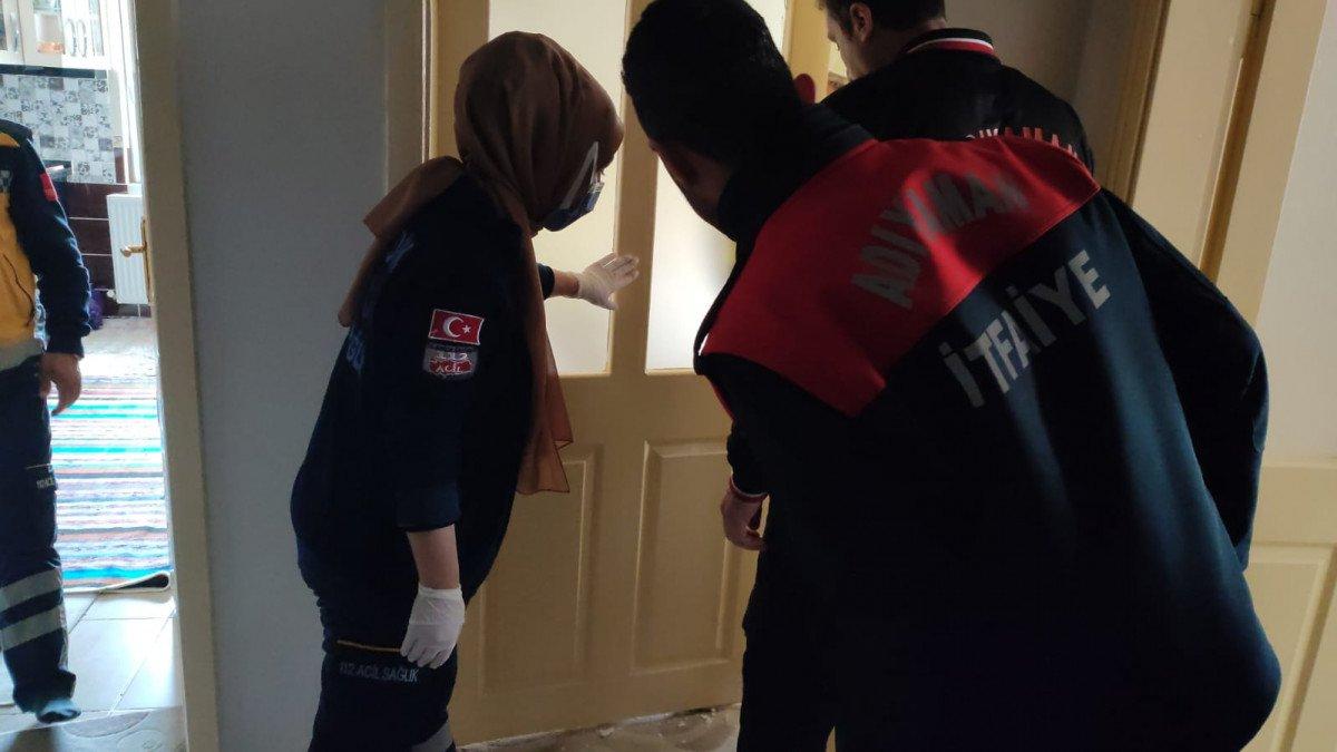 Adıyaman’da yaşlı çift, çöken asma tavanın altında kaldı