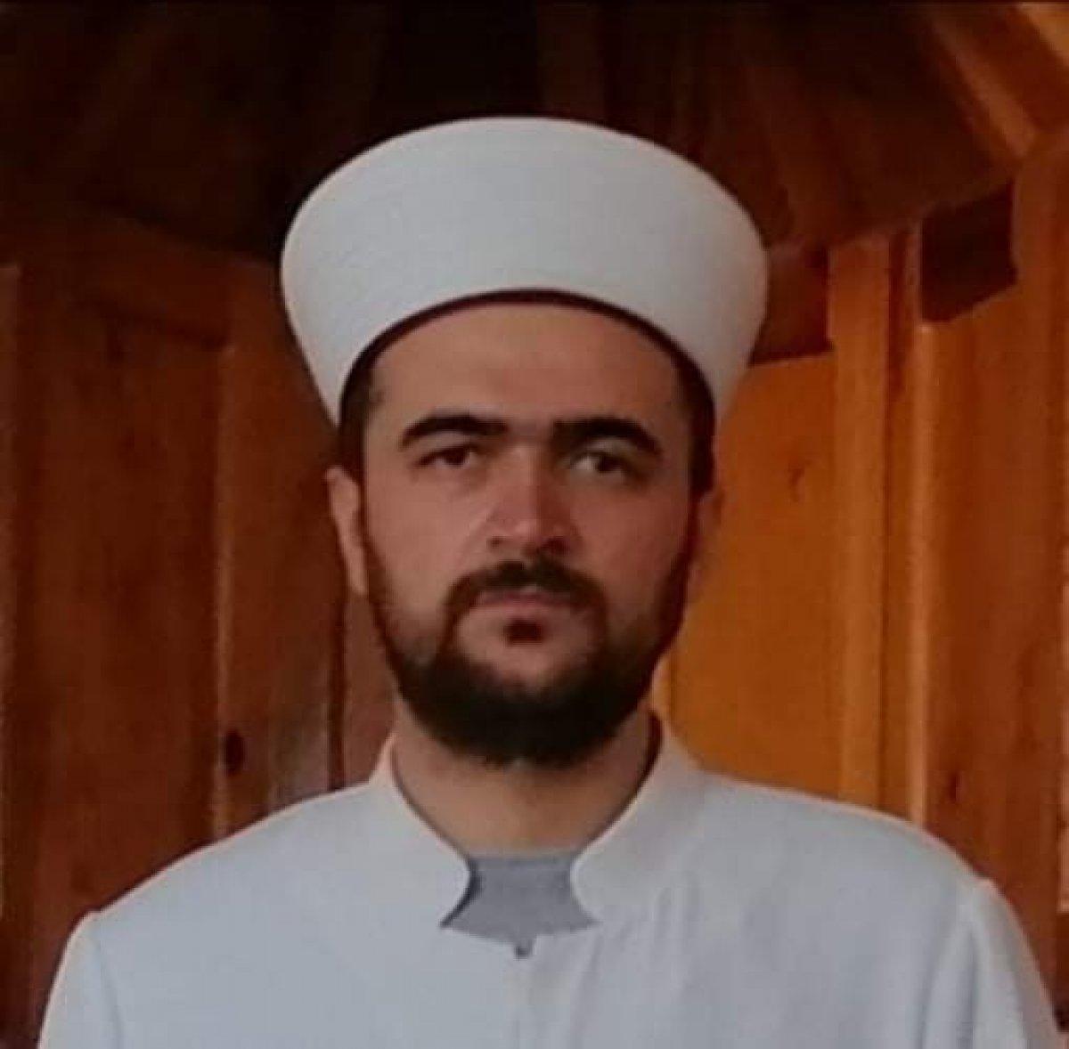 Çorum'da camiye gelen imam, gencin notuyla duygulandı