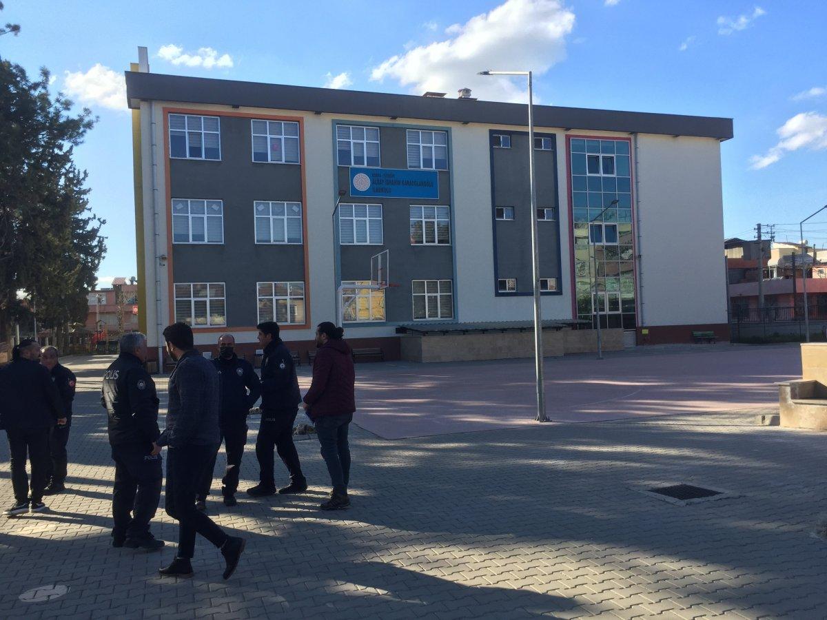 Adana’da güvenlik görevlisi kadın, platonik aşığı tarafından kaçırıldı