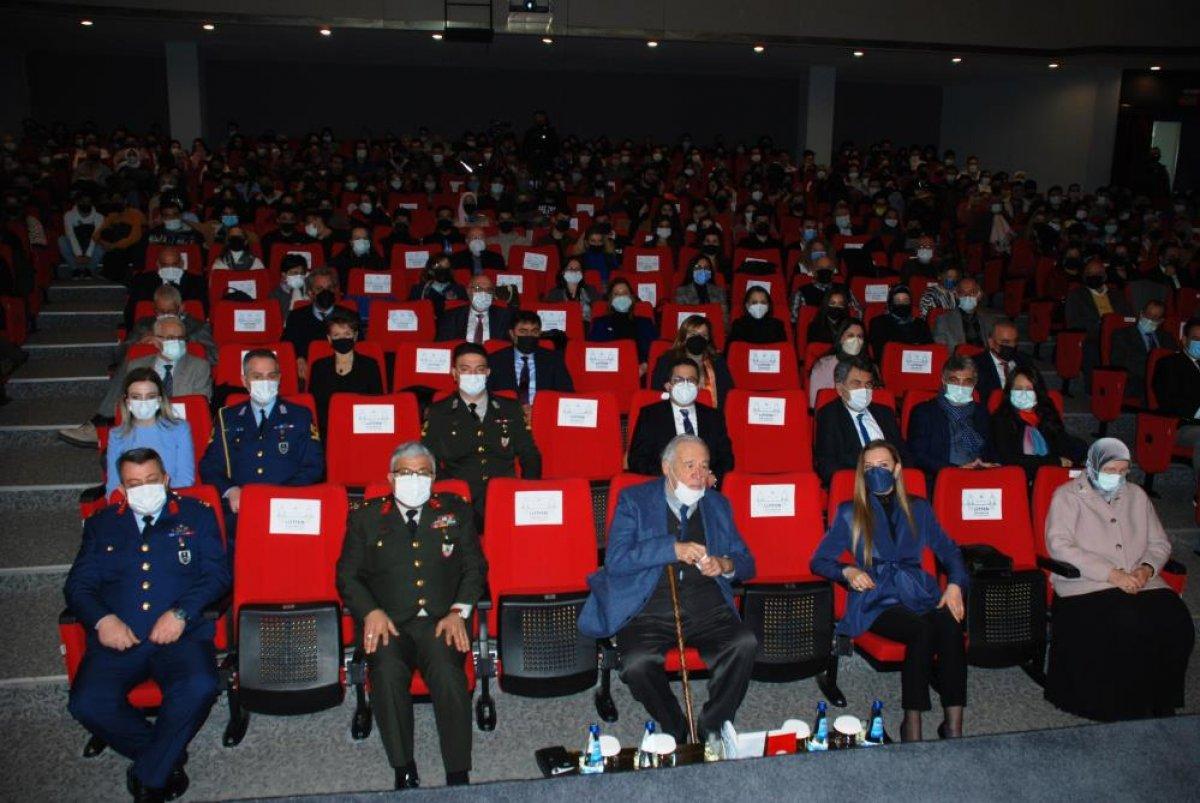 İlber Ortaylı: Kıyıları inşaata açmazsanız güzel bir İzmir olur