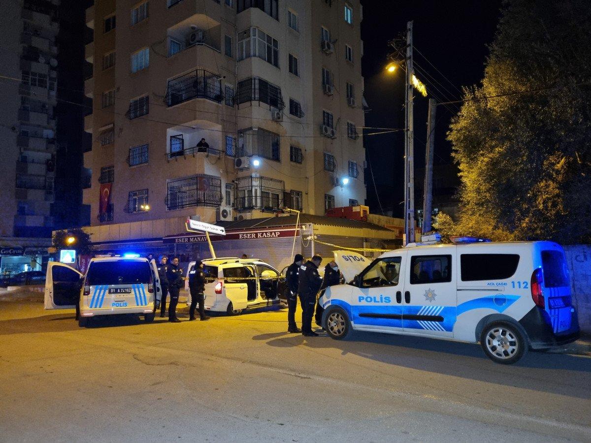 Adana’da babasından izinsiz aldığı araçla polisten kaçıp, kaza yaptı