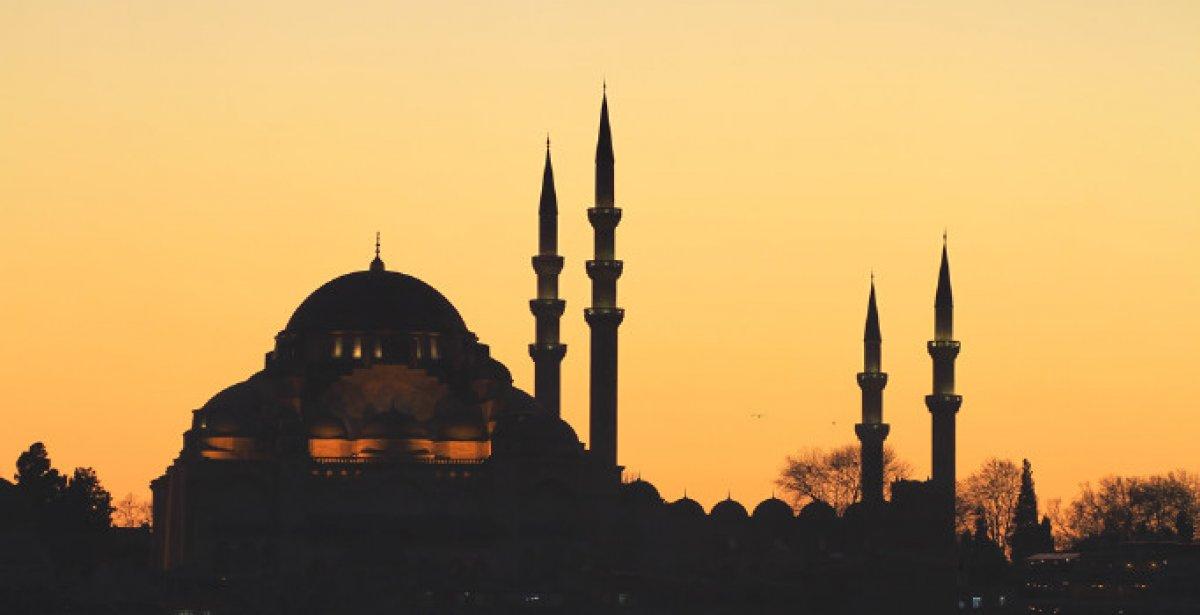 Berat Kandili orucu kaç gün tutulur? 2022 Berat Kandili sahur saat kaçta? (İstanbul, Ankara, İzmir)