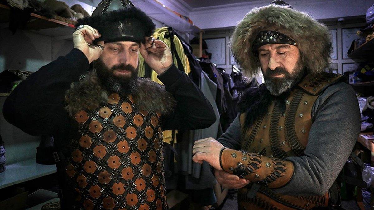 Türk dizileriyle bilinirliği artan Selçuklu börkü yoğun talep görüyor