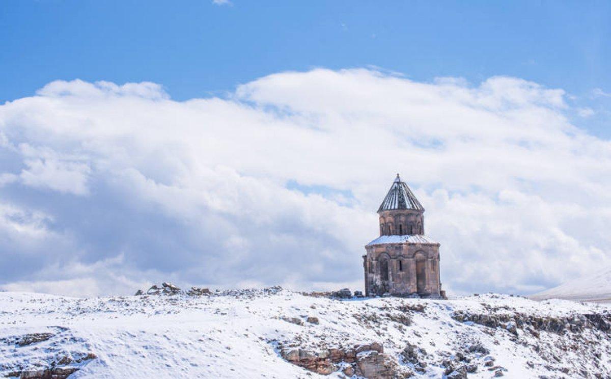 Medeniyetler Beşiği Ani'yi 2 ayda 34 bin 500 kişi ziyaret etti