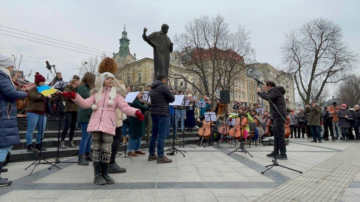 Lviv’de konserli Rusya protestosu