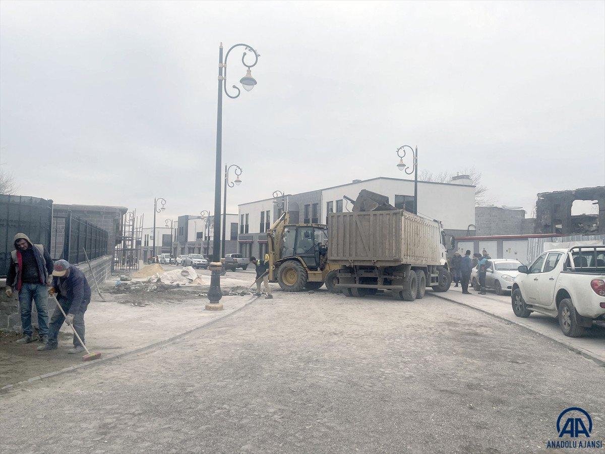 Diyarbakır’da, terör olayları nedeniyle kapanan cadde yeniden kullanıma açıldı