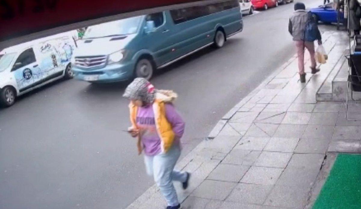 Sarıyer’de cep telefonuna bakarken canından oluyordu